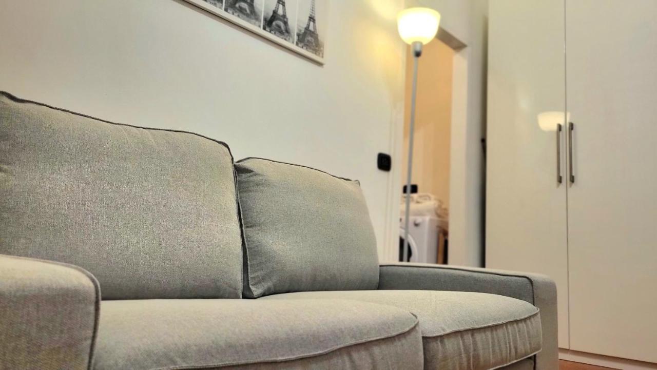 Appartamento Di Fronte All'Ospedale Modena Zewnętrze zdjęcie